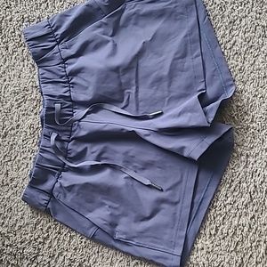 Lululemon drawstring shorts size 6